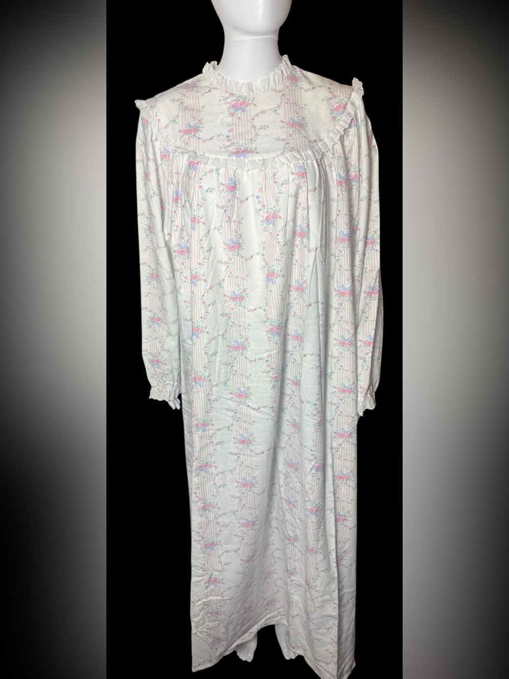 Vintage Lanz of Salzburg 🤍  Original Tags! Floral Flannel Nightgown M USA Cotton